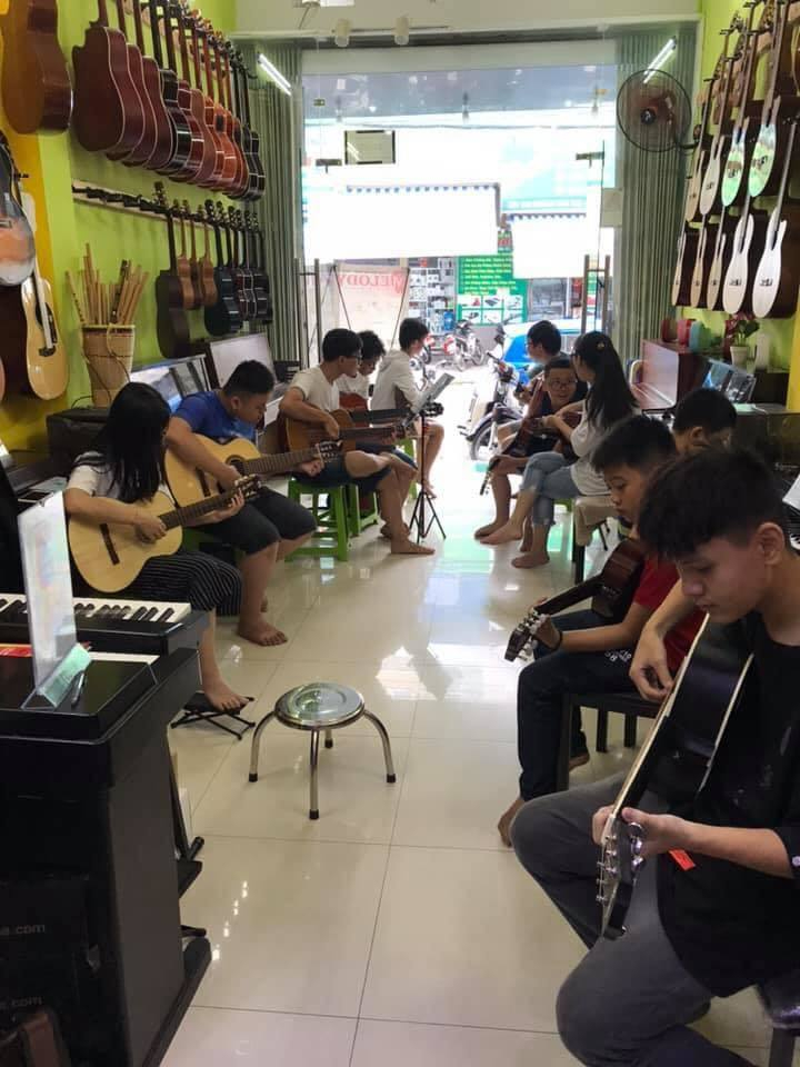 Nhạc cụ Melody (Mê Music)