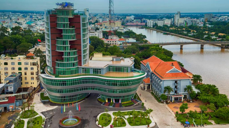 Khách sạn Ninh Kiều Riverside