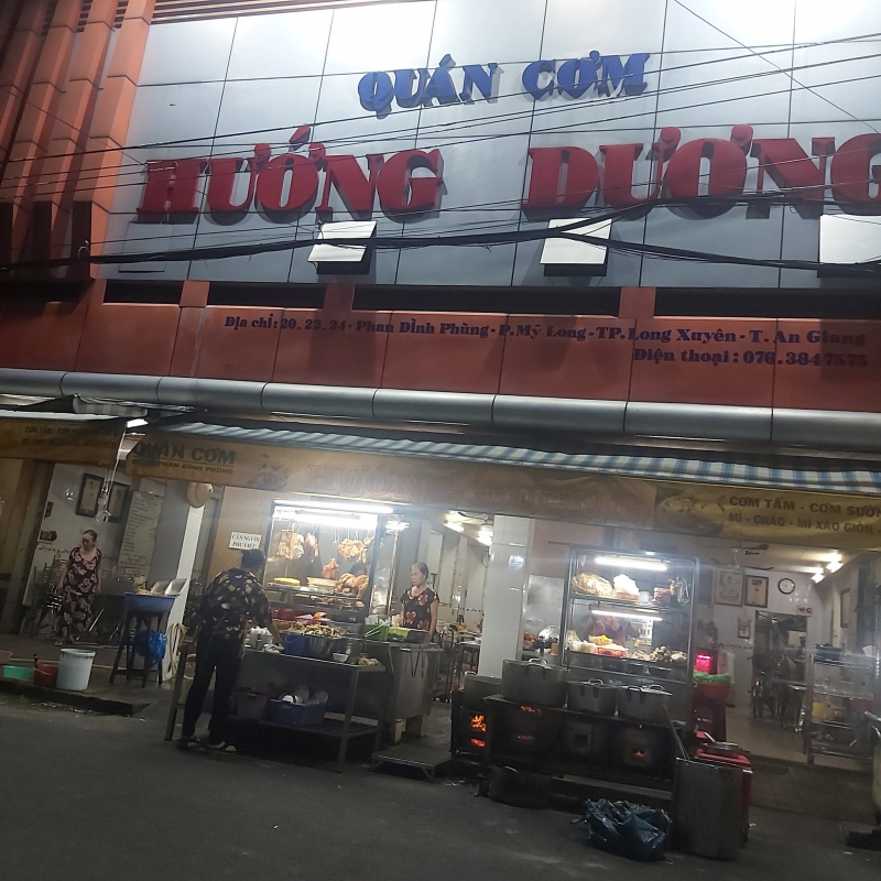 Quán cơm Hướng Dương - Long Xuyên