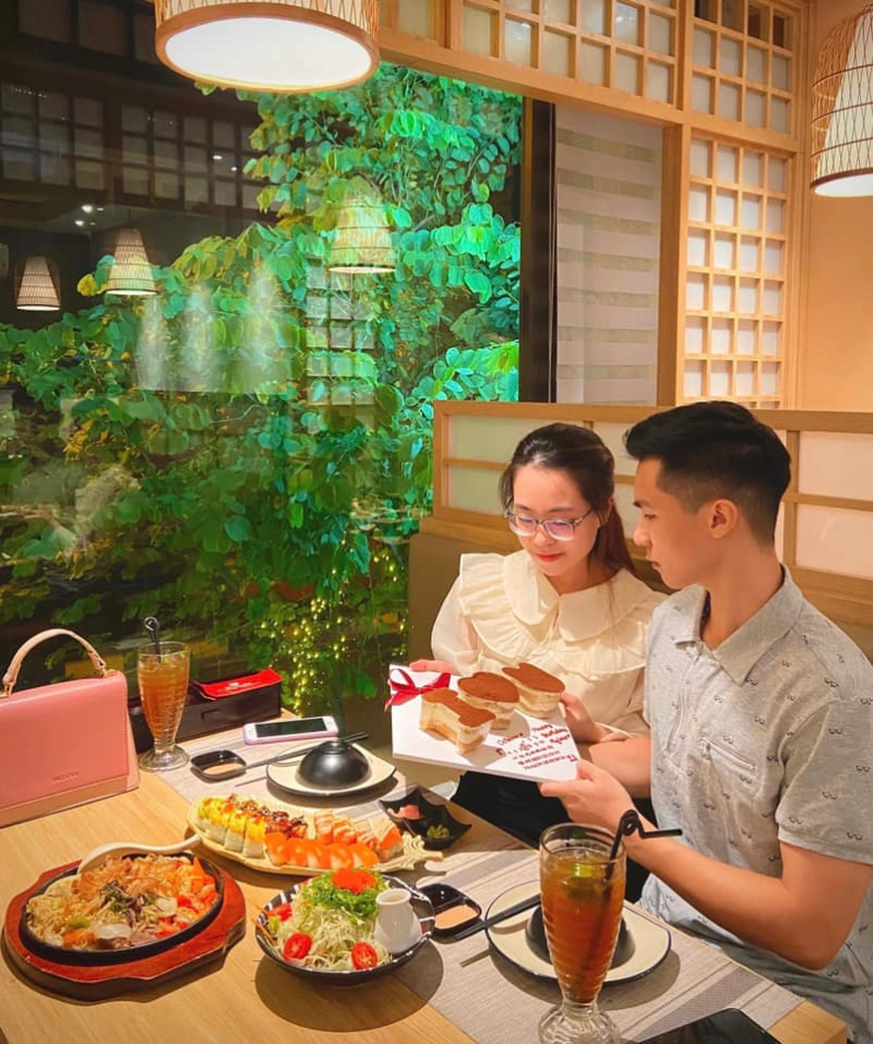﻿ Ở Vĩnh Phúc, nếu bạn muốn ăn sushi bạn hãy chịu khó tìm đến địa chỉ Let’s Sushi để thưởng thức hương vị thơm ngon của những phần sushi nơi đây.