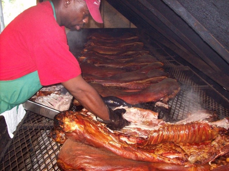 Thịt nướng trên tuyến đường Historic Barbecue