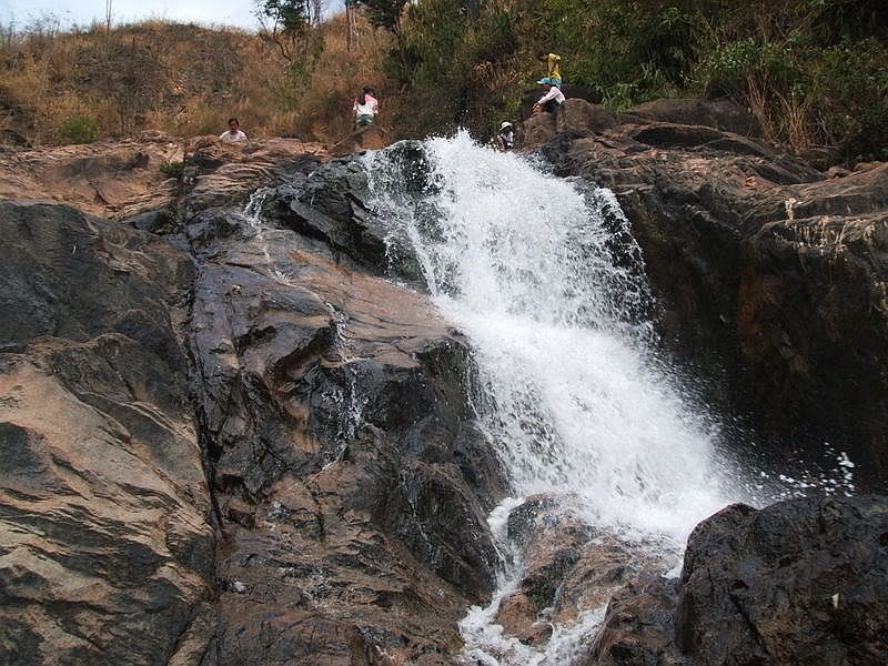 Thác Chín tầng