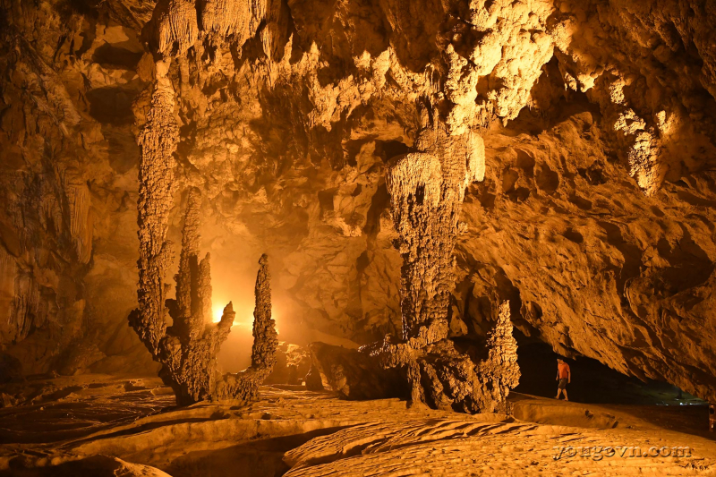 Động Ngườm Ngao