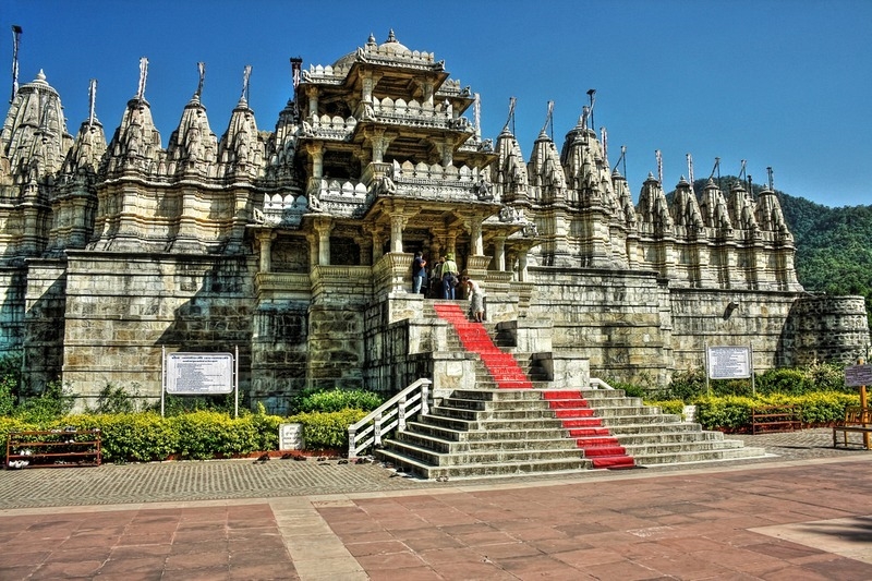 Đền Ranakpur Jain - địa điểm ban hành lệnh cấm với phụ nữ