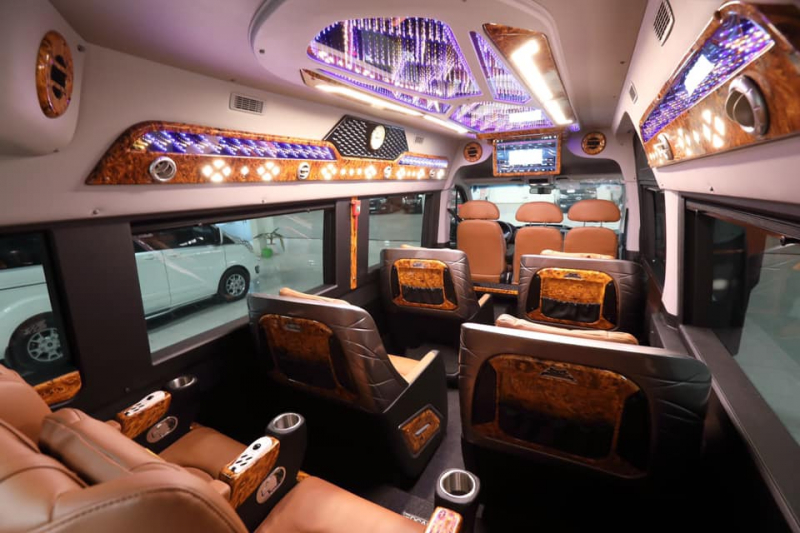 Ha Long Travel Limousine