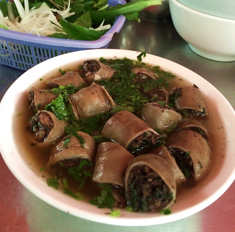 Quán Tiết Nóng, Lòng Dồi Tiết Canh