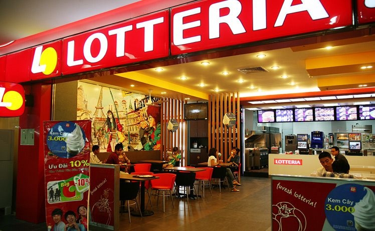 Lotteria hiện là đối thủ nặng ký nhất đối với ông trùm KFC.