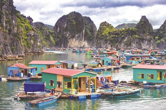 Vung Viêng là một điểm đến lý tưởngmột nơi yên bình, thư giãn với đôi chút không gian riêng tư để thoát khỏi sự xô bồ, náo nhiệt nơi thành thị.