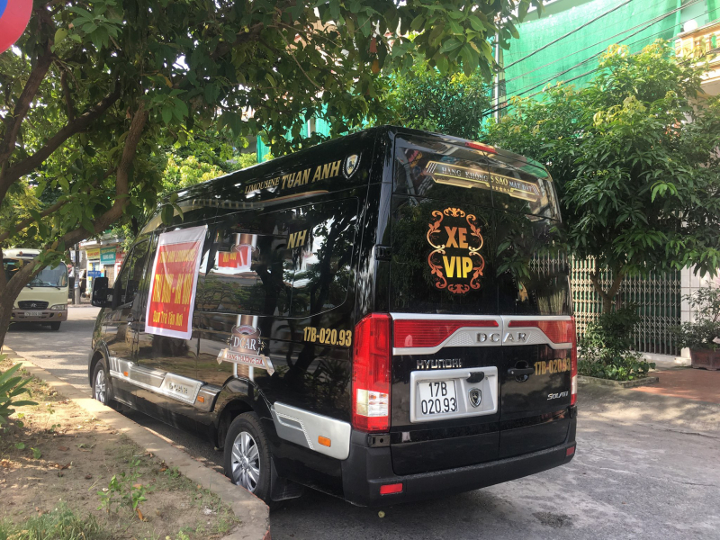 Tuấn Anh Limousine