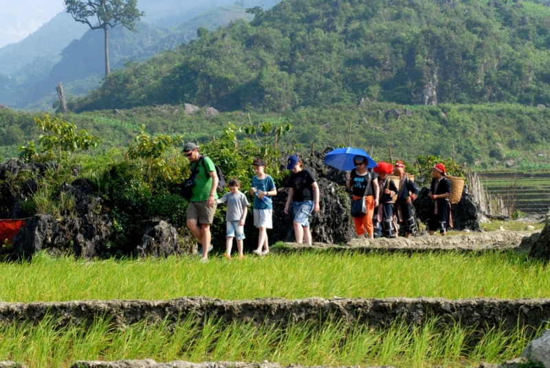 Đi bộ khám phá các bản làng dân tộc ở vùng cao Sapa