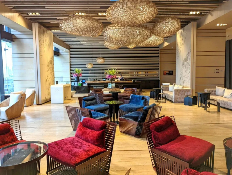 Khách sạn Sofitel So Bangkok