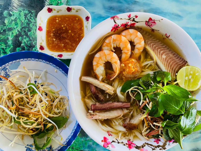 Bún Nước Lèo Thảo