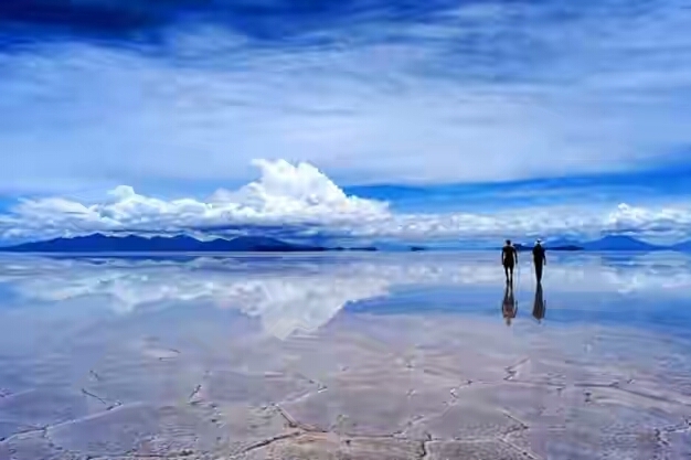 Cánh đồng muối Salar de Uyuni (Bolovia)