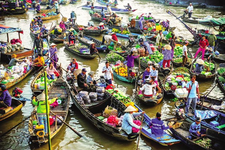 Chợ nổi Ngã Năm - Sóc Trăng