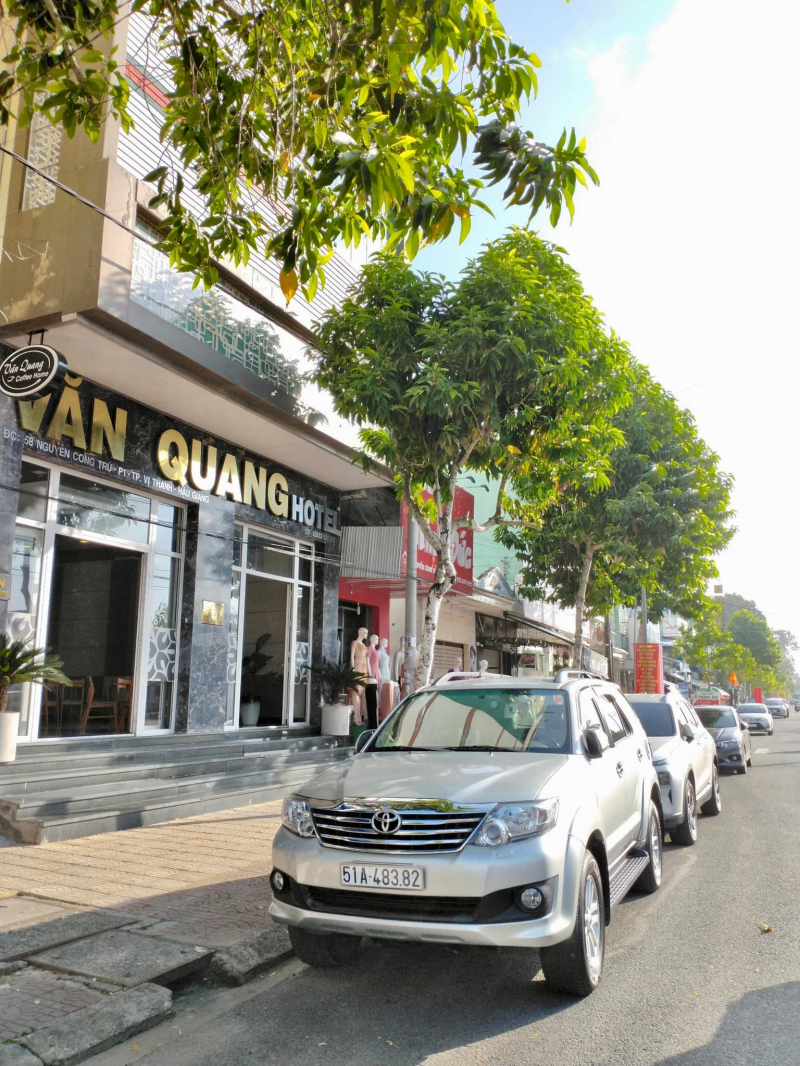 Khách sạn Văn Quang