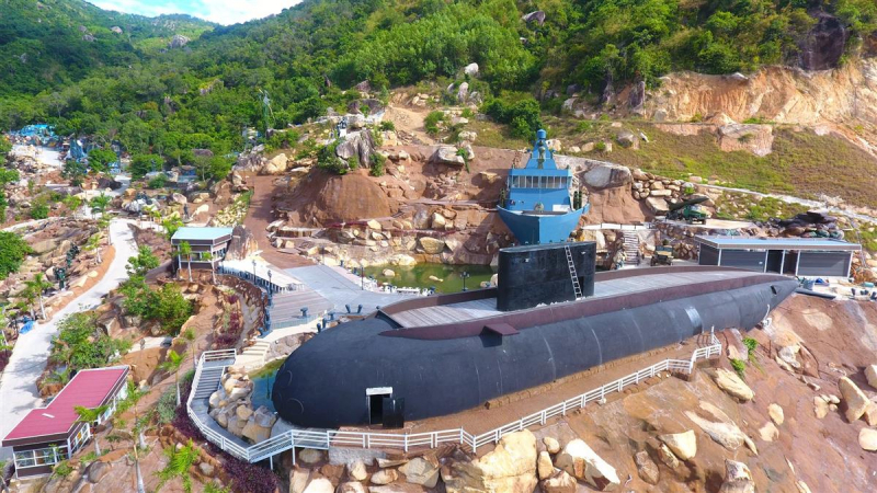 Khu du lịch Tàu Ngầm Nha Trang