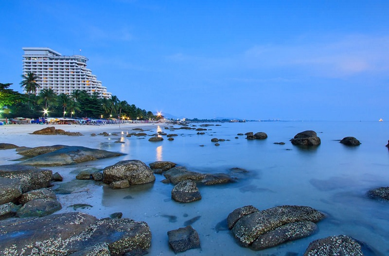 Hua Hin Beach trong buổi chiều tà