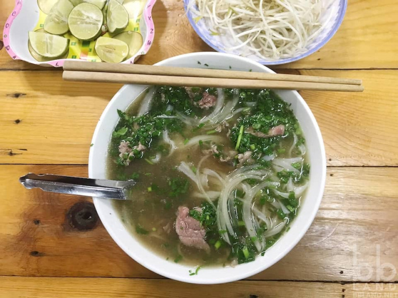 Quán phở 323- Hình minh họa