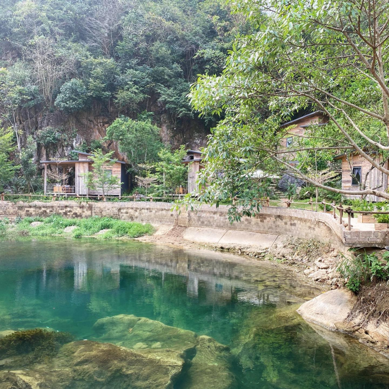 House By Lake - Moc Chau