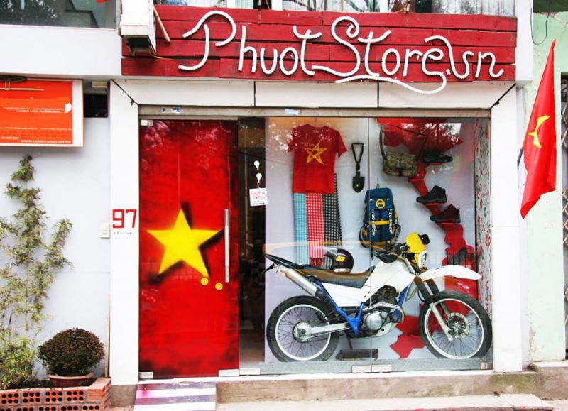 PhuotStore được trang hoàng lại rất ấn tượng