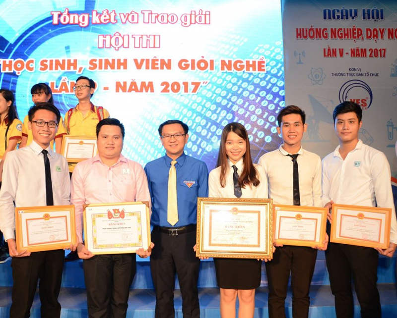 Hội thi học sinh, sinh viên giỏi tại trường