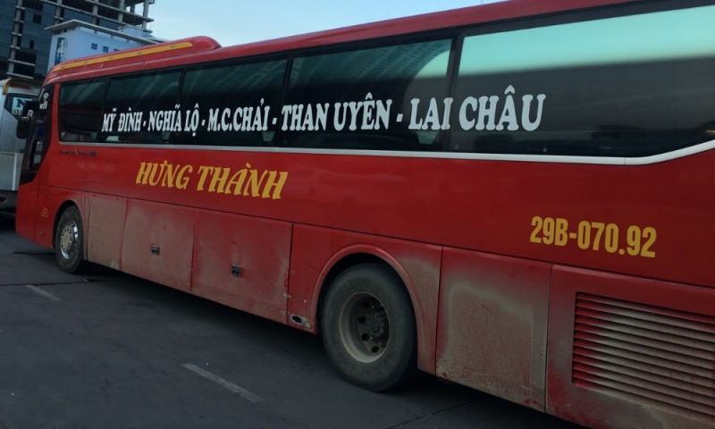 Nhà xe Hưng Thành