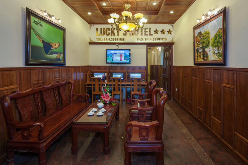 Lucky 3 Hotel