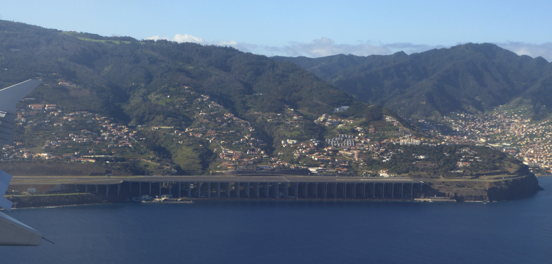 Sân bay Madeira (FNC)