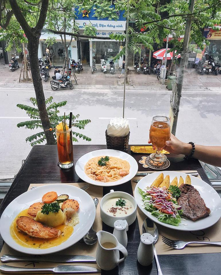 Cá hồi, Mỳ Ý - Soho Steak