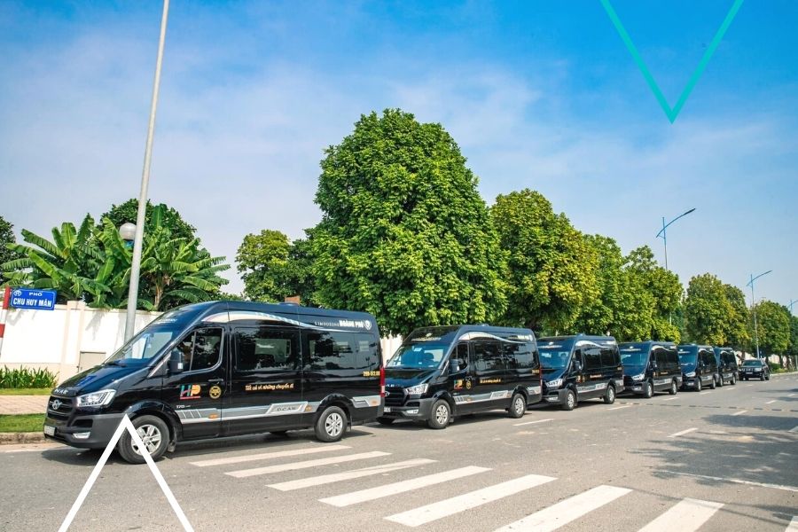 Xe hoàng phú limousine tuyến Hà Nội Quảng Bình