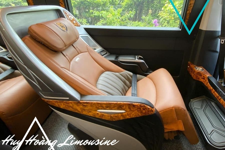 Tiện ích nội thất bên trong xe huy hoàng limousine