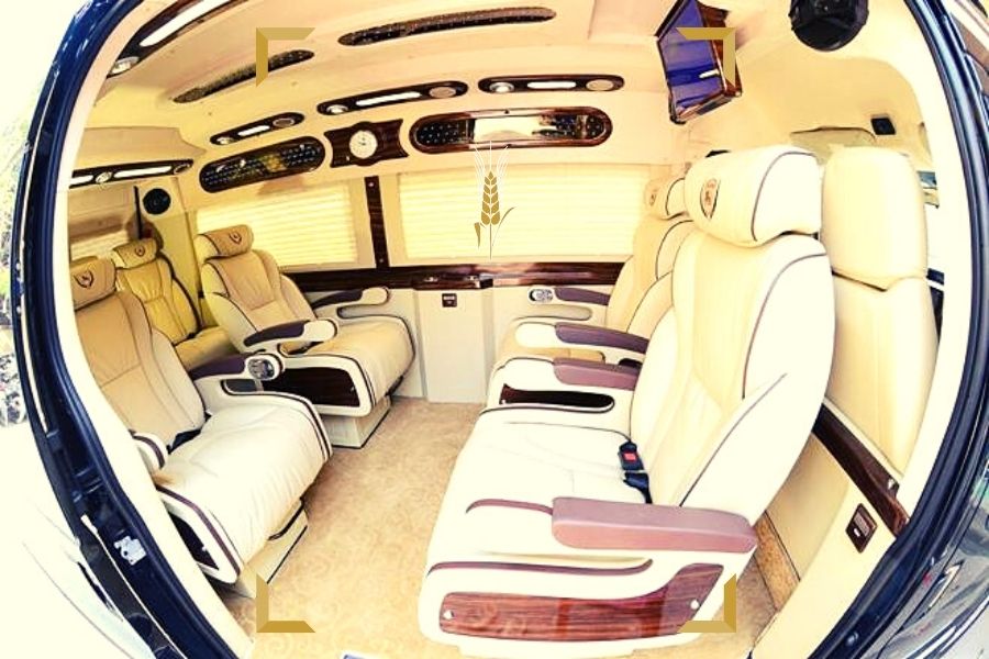 Xe cô tô limousine ghế ngồi vip