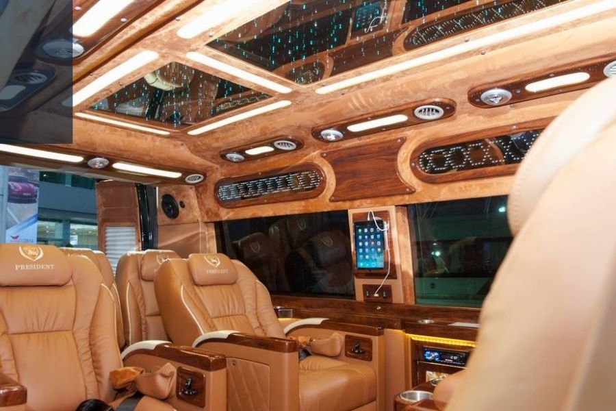 Tiện ích bên trong xe phúc xuyên limousine