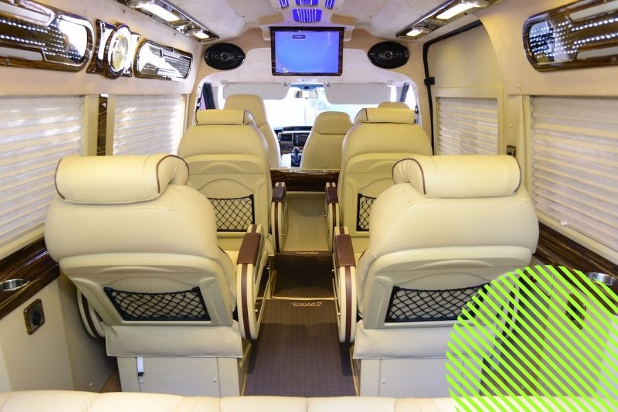 Xe nam á châu limousine hạng thương gia