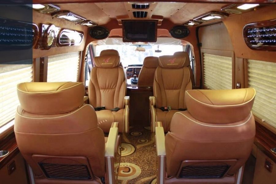 Trang bị tiện nghi cao cấp xe limousine