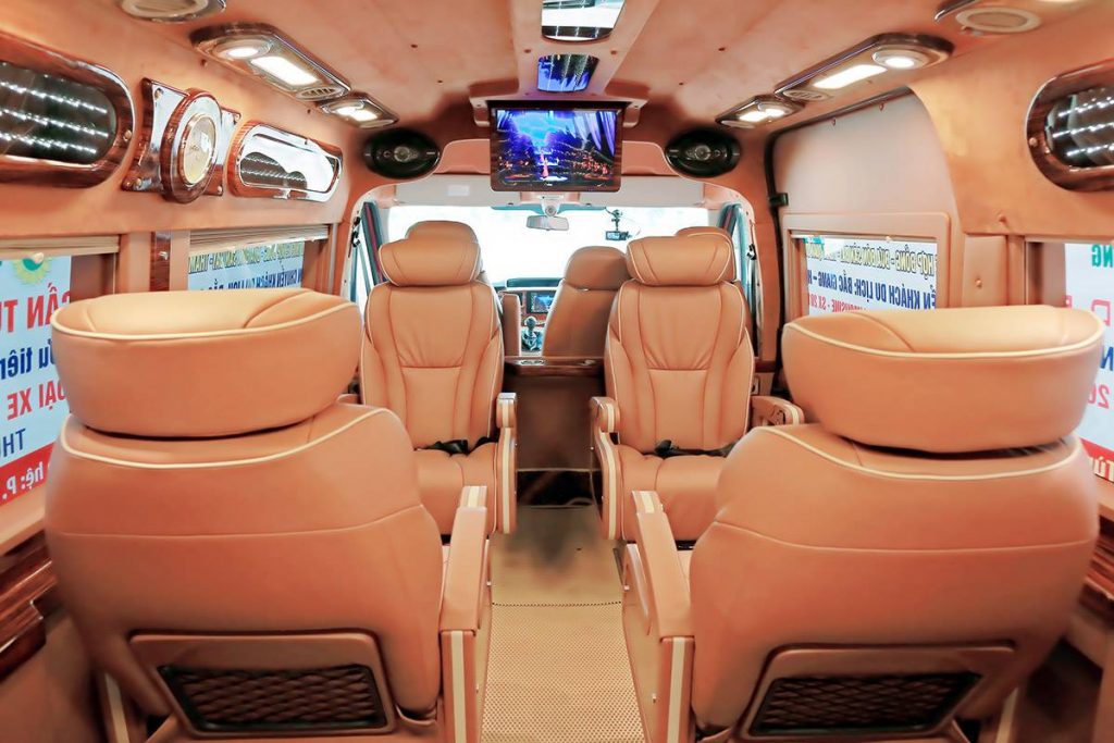  Vũ Linh limousine