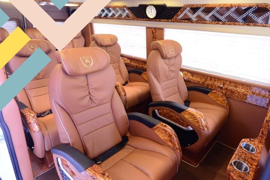 Không gian nội thất bên trongxe tâm bảo anh limousine