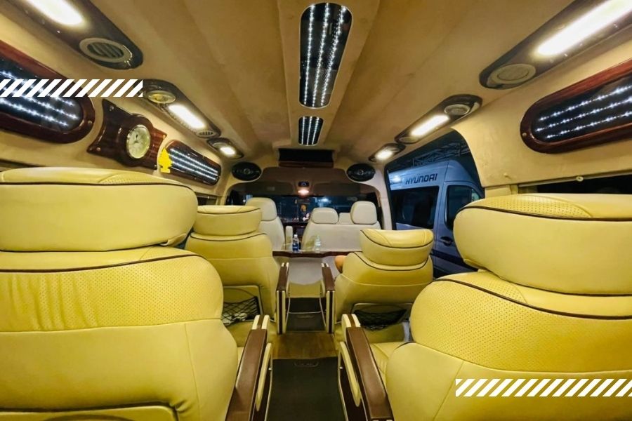 Nội thất bên trong xe limousine hai trâm