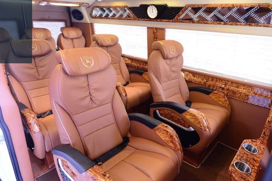 Không gian nội thất bên trong xe vĩnh thịnh limousine