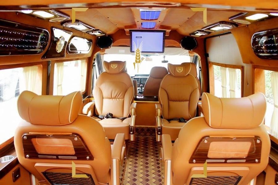 Không gian nội thất bên trong xe limousine