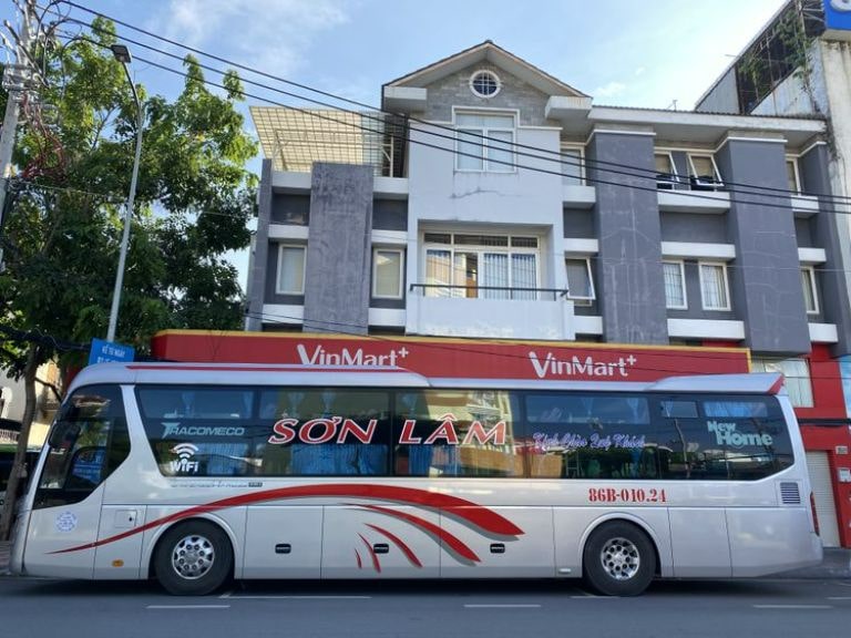 Sơn Lâm Limousine