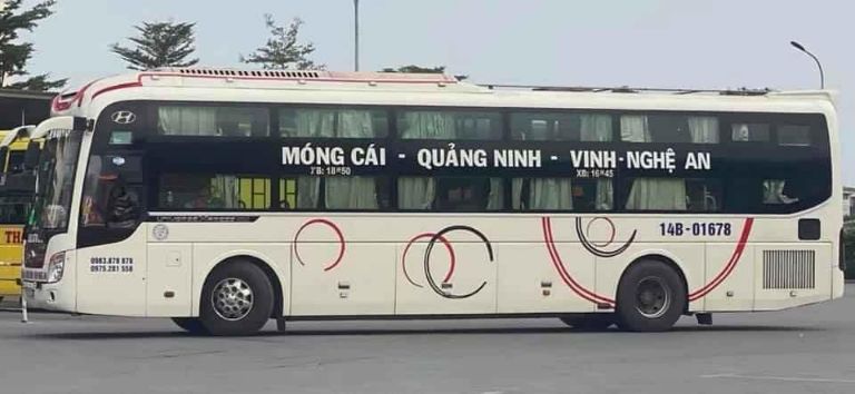 Xe Hà Nội Quảng Ninh. 