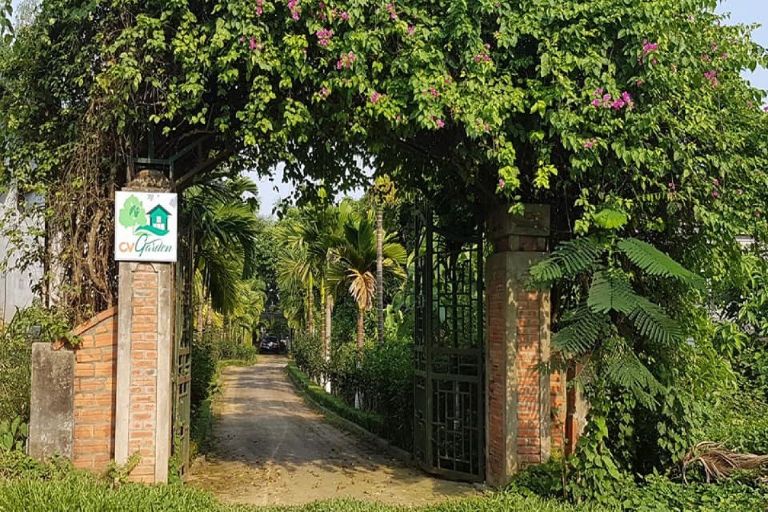 cloudy view garden 