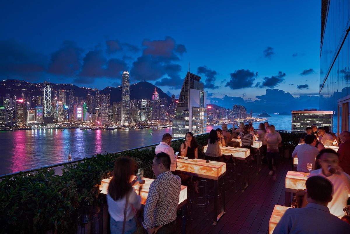 EyeBar - Rooftop bar in Hong Kong. Ảnh: Eyebar.