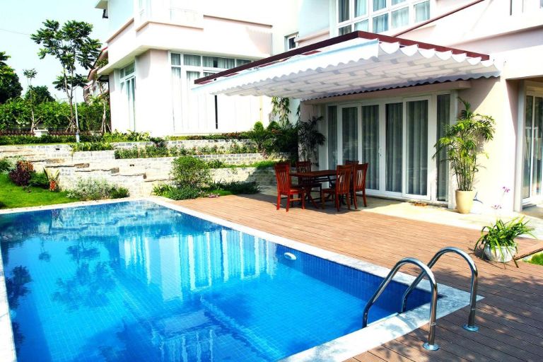 bể bơi tiêu chuẩn tại xanh villas