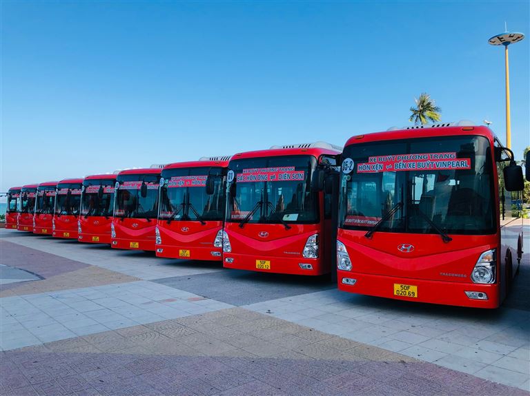 Phương Trang là hãng xe Sài Gòn Hà Tiên nổi tiếng bậc nhất, có hơn 20 năm kinh nghiệm trong ngành vận tải.