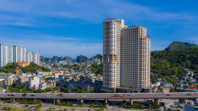 Ramada Hotel & Suites By Wyndham Halong Bay View