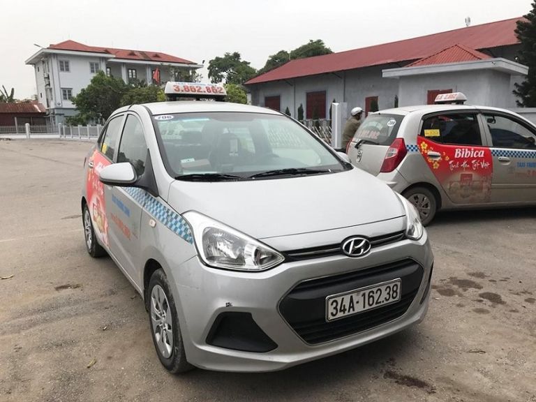 Taxi Rạng Đông 