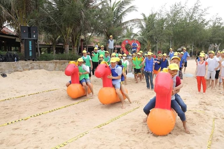 Các trò chơi vận động thú vị thử thách tinh thần team work