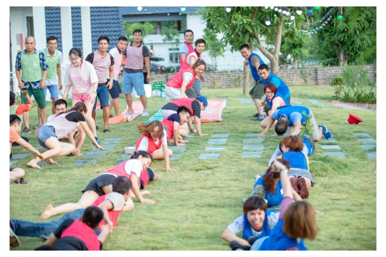 Hoạt động team building máu lửa